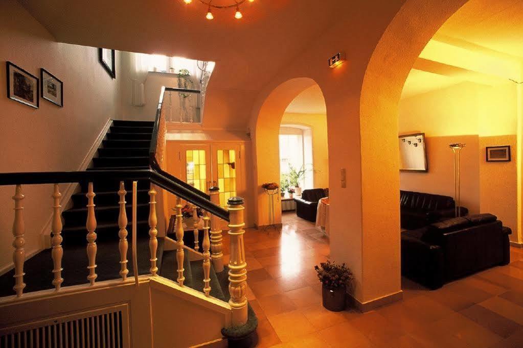 Hotel Carolinenhof Bad Pyrmont Exteriör bild